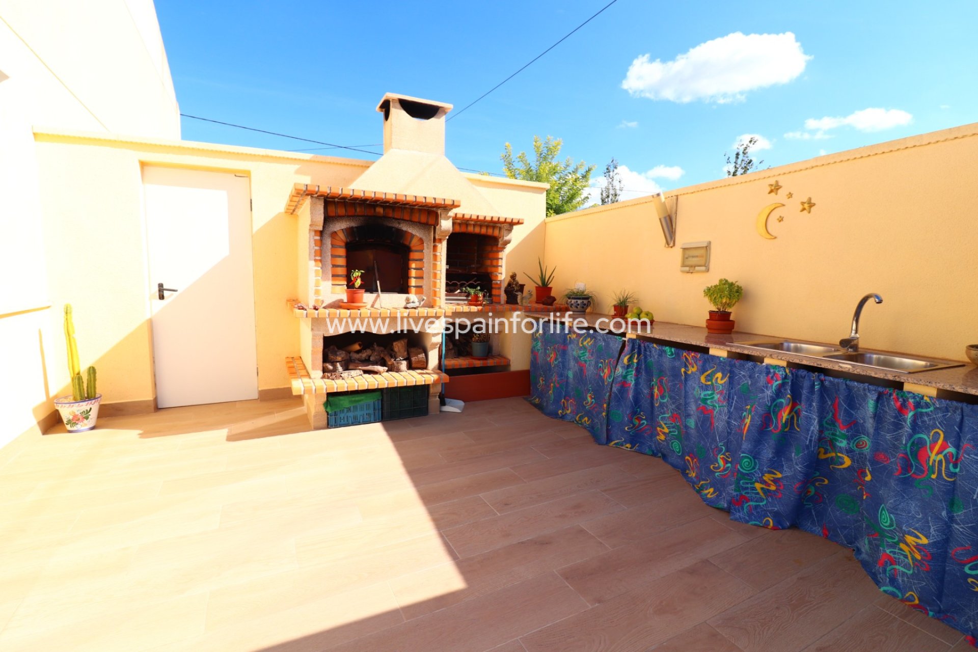 Resale - Country Property -
Rafal - El Mudamiento