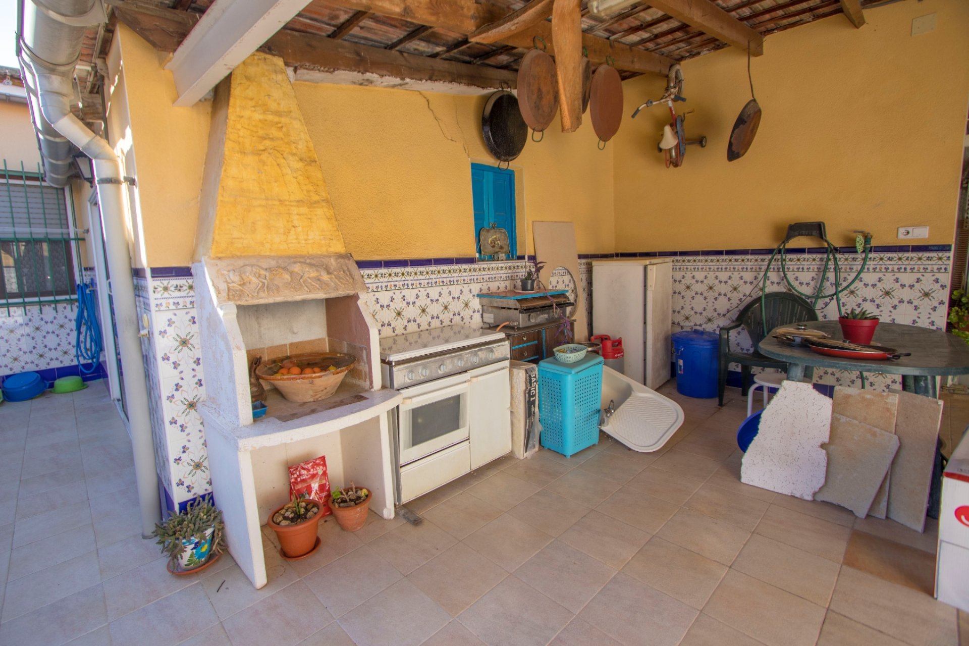 Resale - Country Property -
Redovan