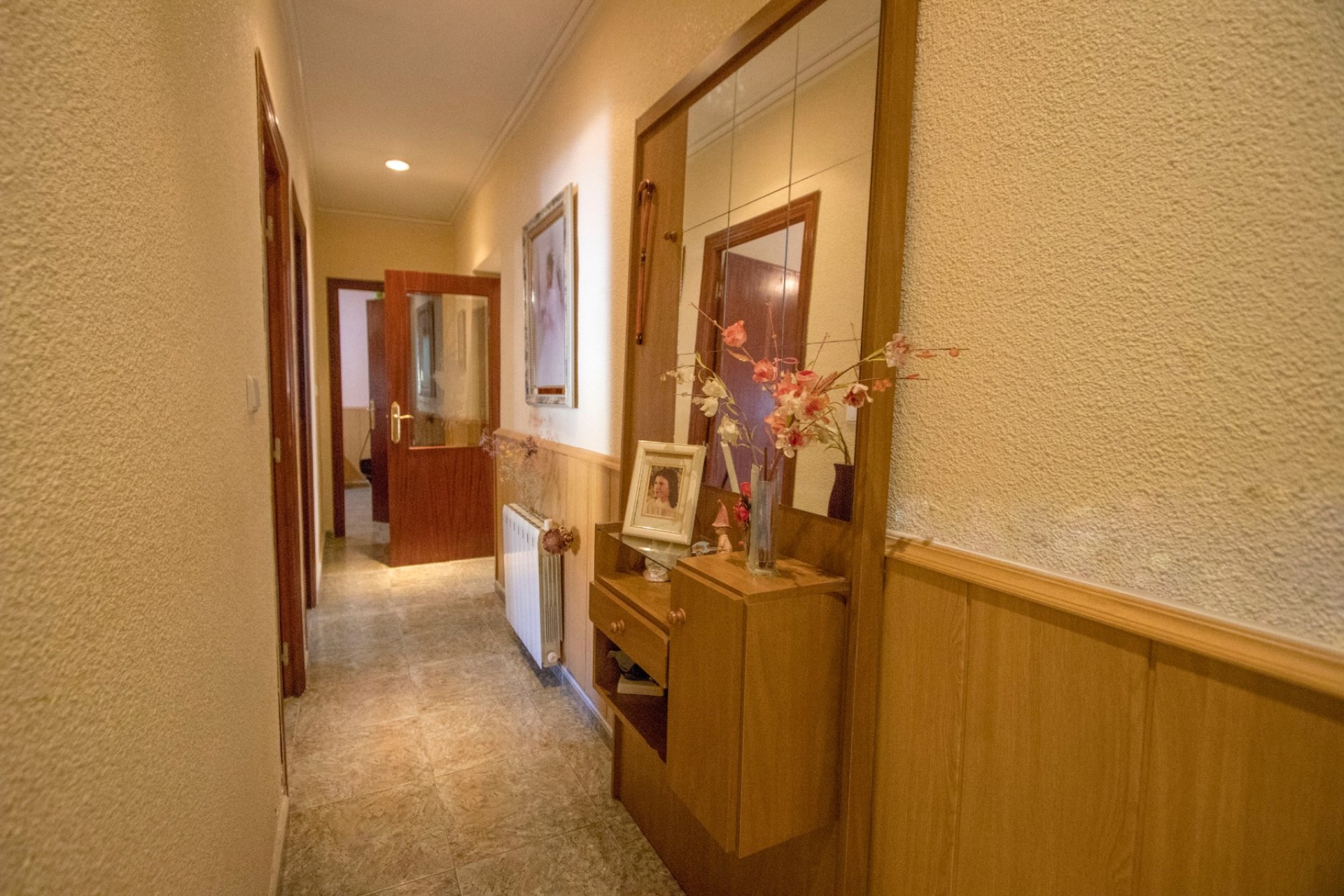 Resale - Country Property -
Redovan