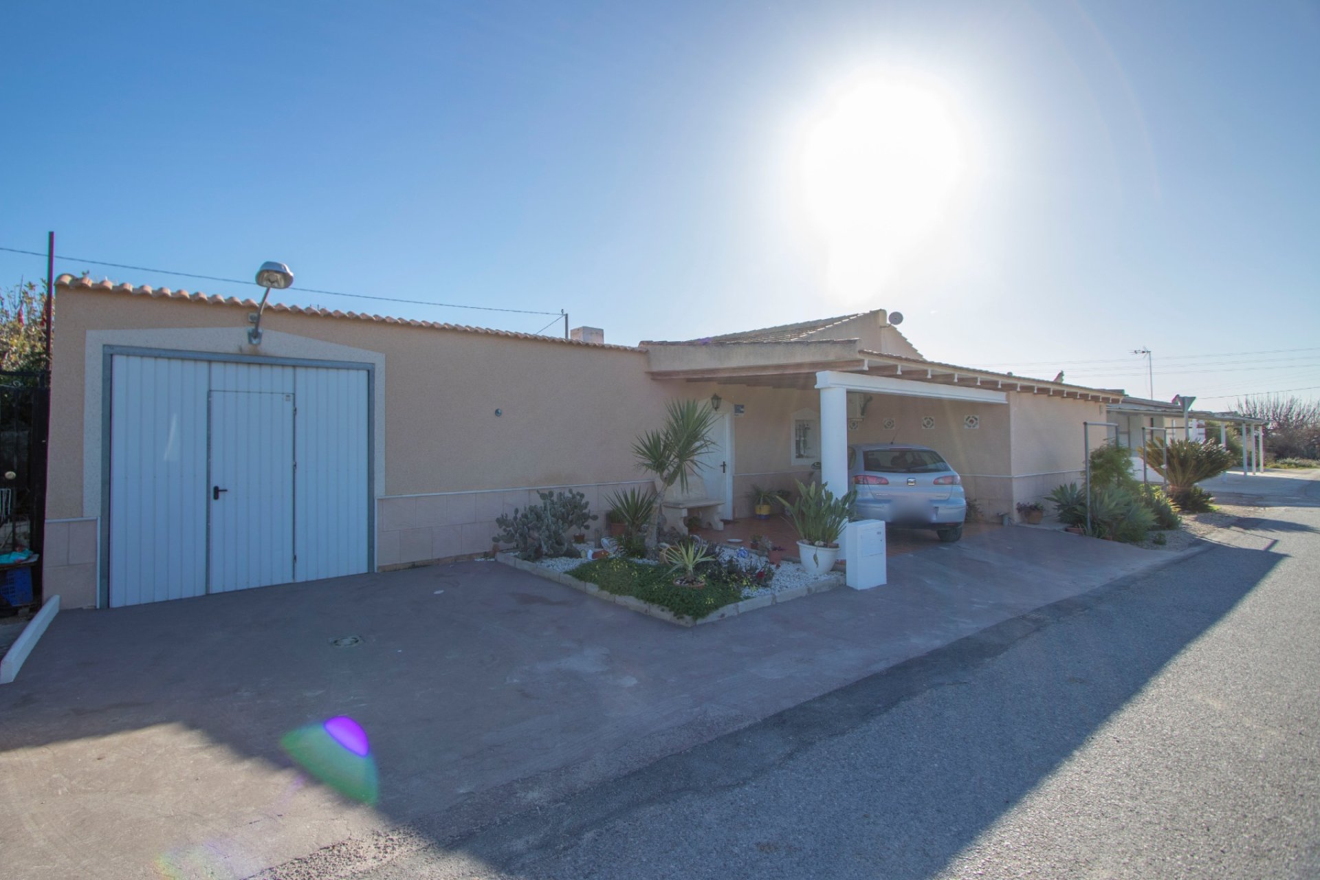 Resale - Country Property -
Redovan