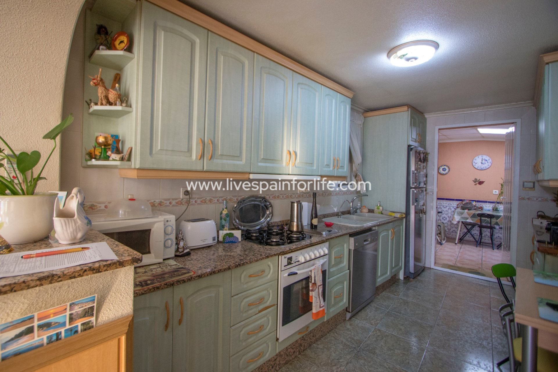Resale - Country Property -
Redovan