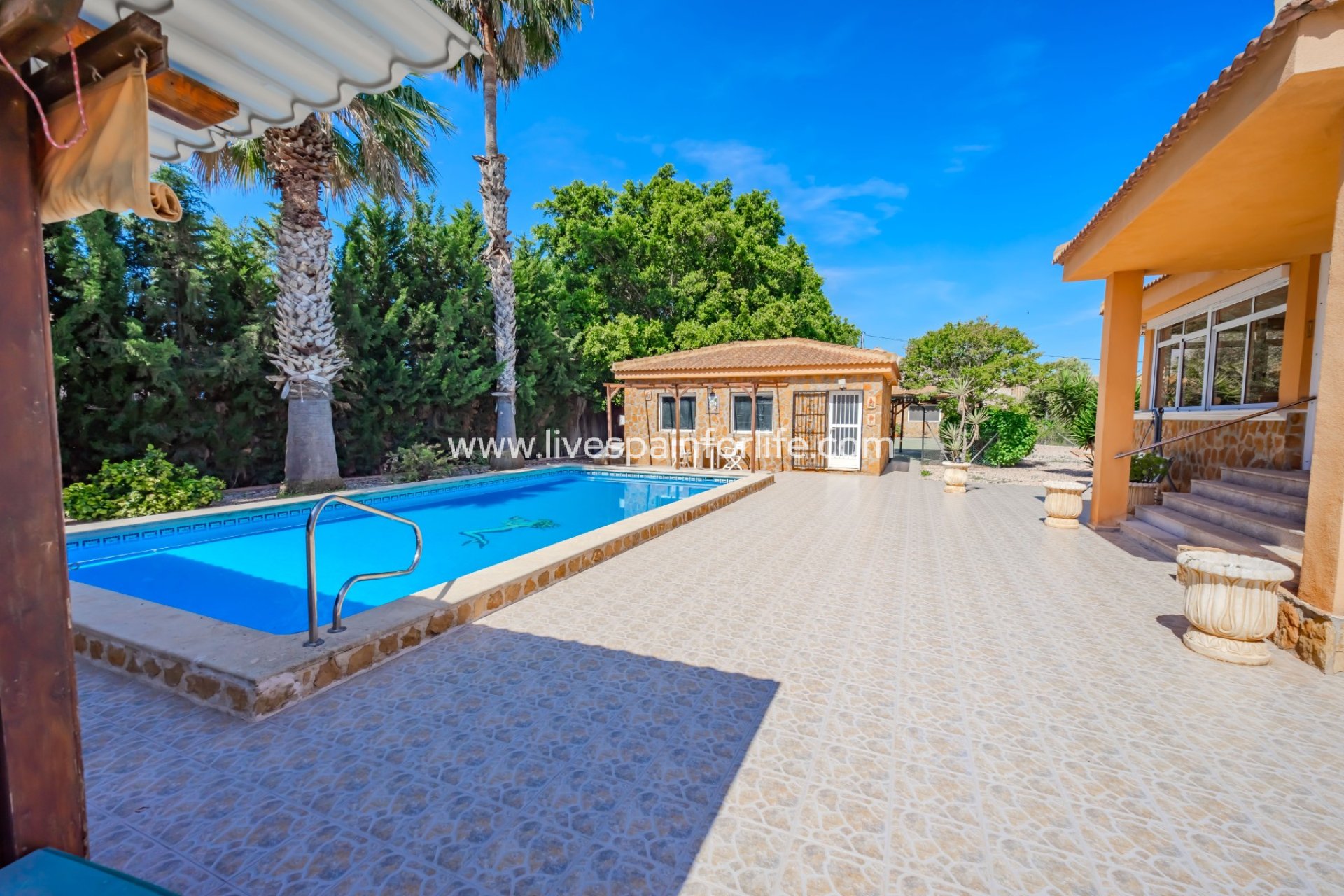 Resale - Country Property -
Rojales