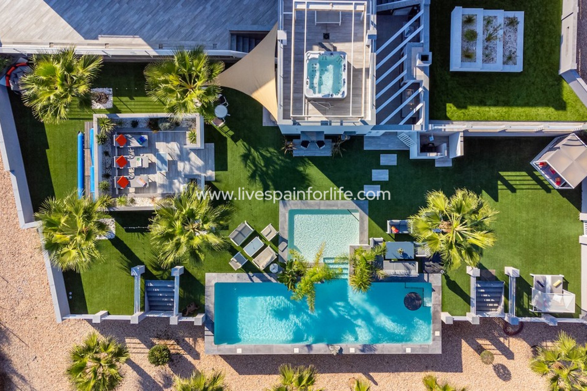 Resale - Country Property -
Torremendo