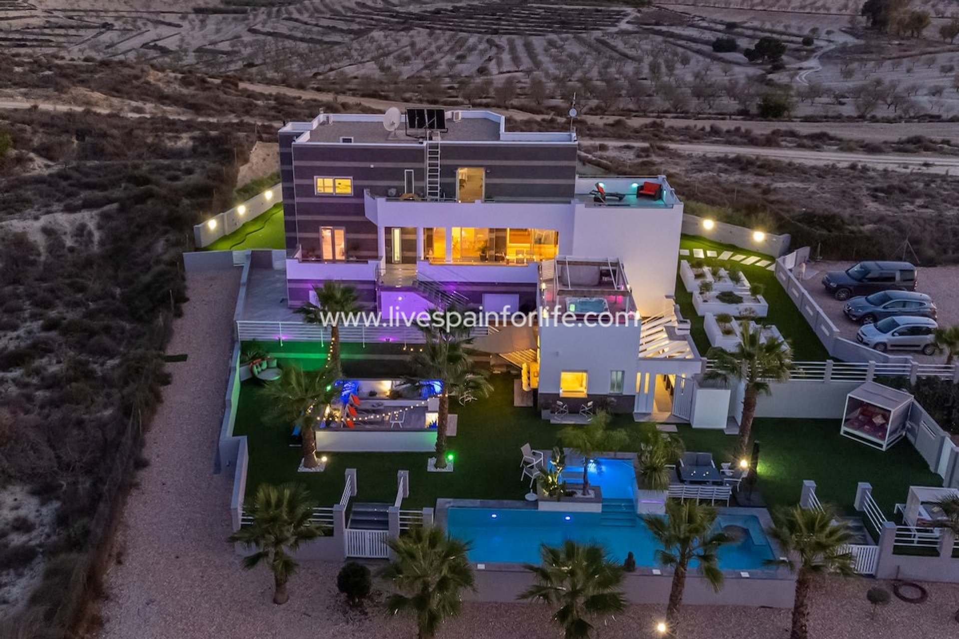 Resale - Country Property -
Torremendo