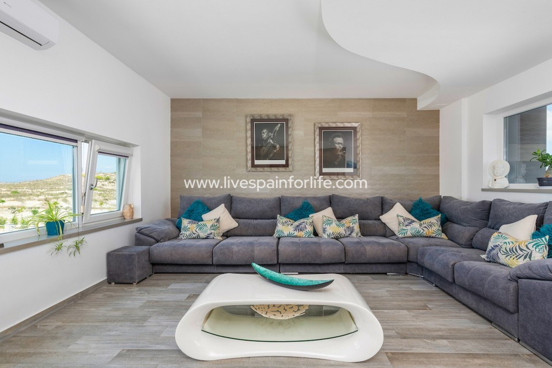 Resale - Country Property -
Torremendo