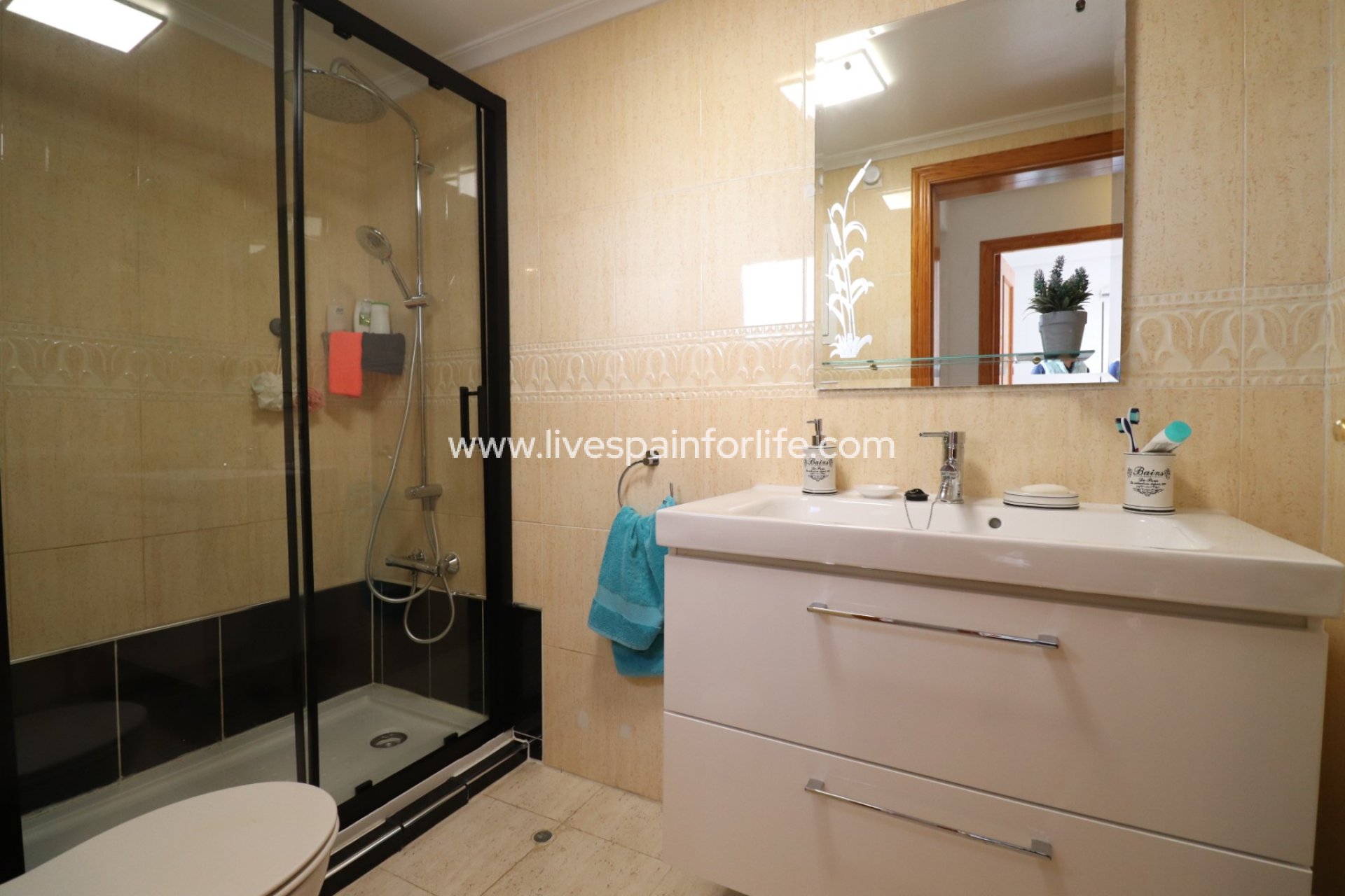 Resale - Duplex -
Daya Vieja - Daya Vieja - Town