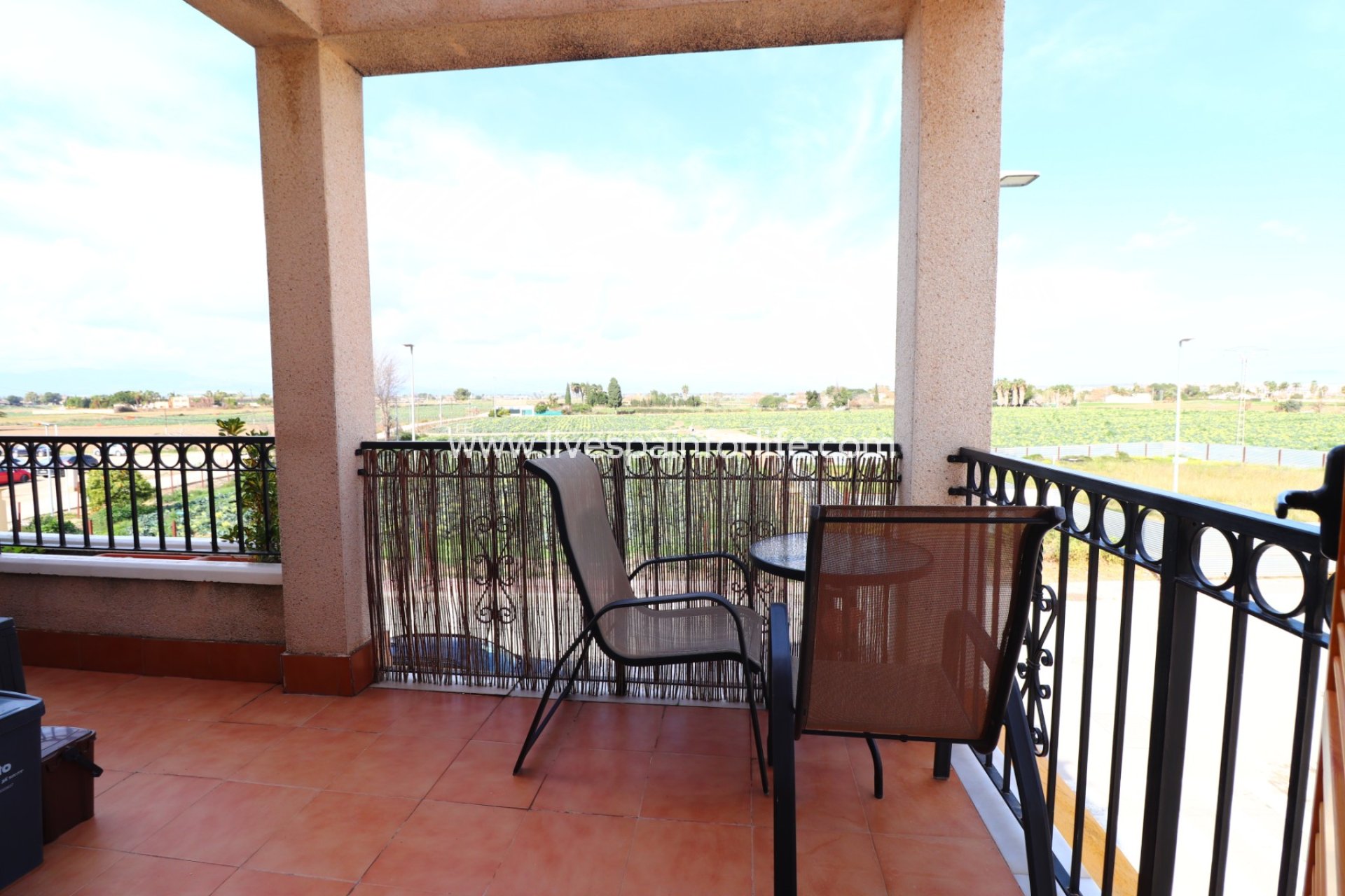 Resale - Duplex -
Daya Vieja - Daya Vieja - Town