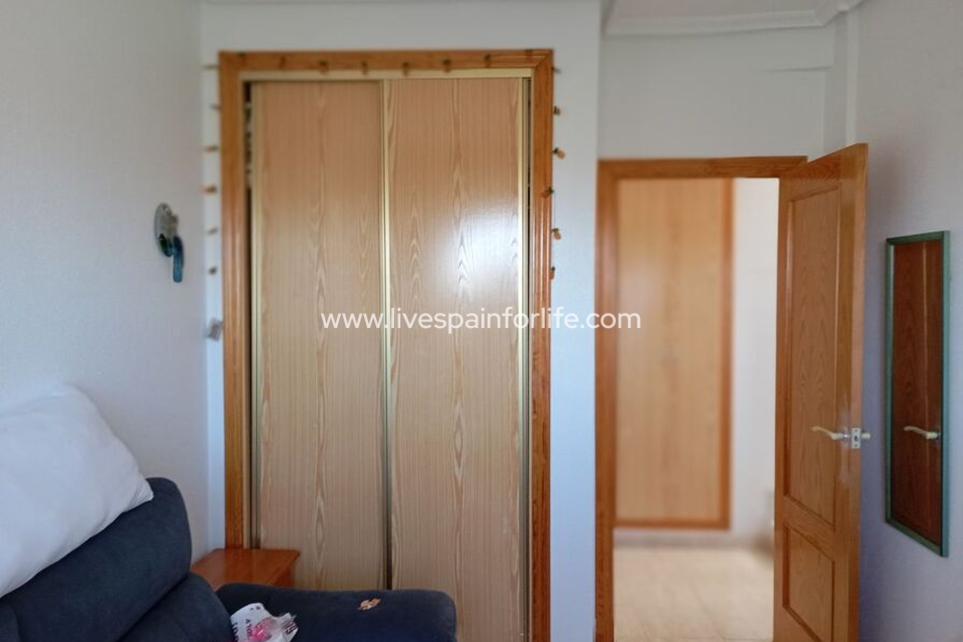 Resale - Duplex -
Daya Vieja