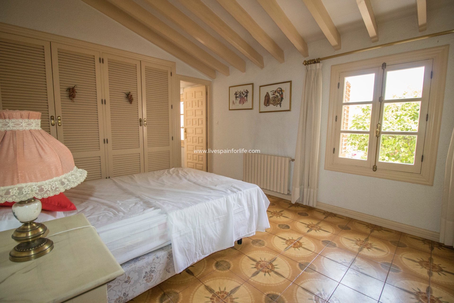 Resale - Equestrian -
Novelda