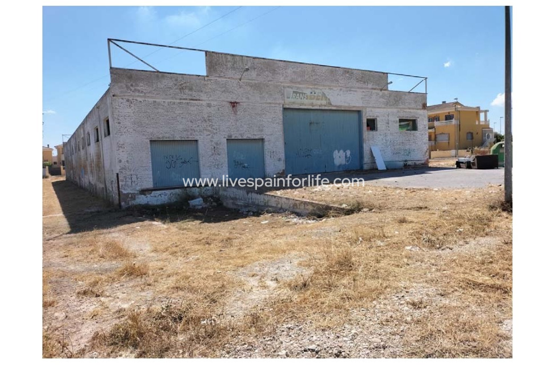 Resale - Plot of Land -
Benferri