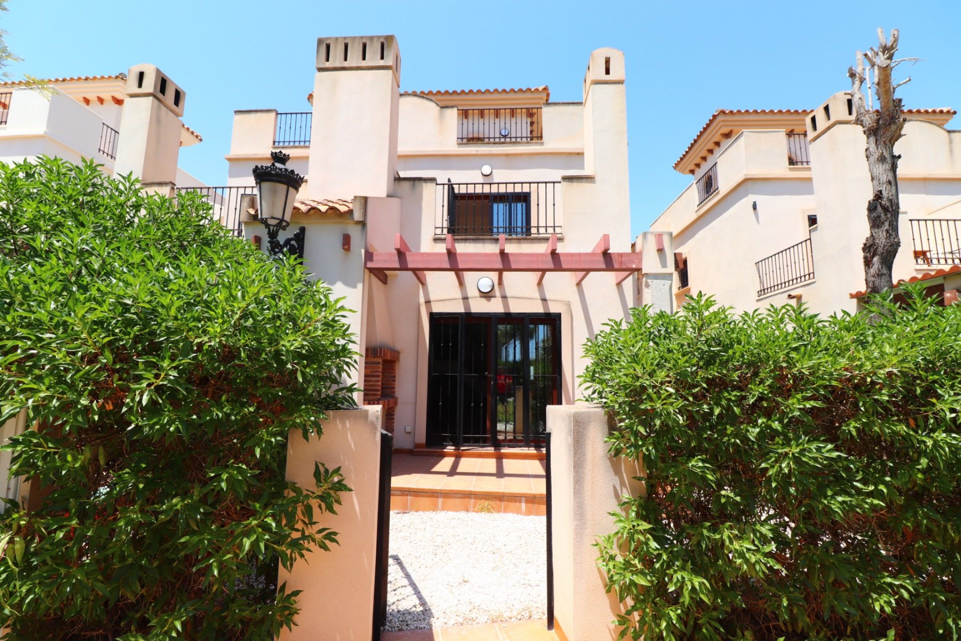 Resale - Semi-detached house / Quad -
Algorfa - La Finca Golf Resort