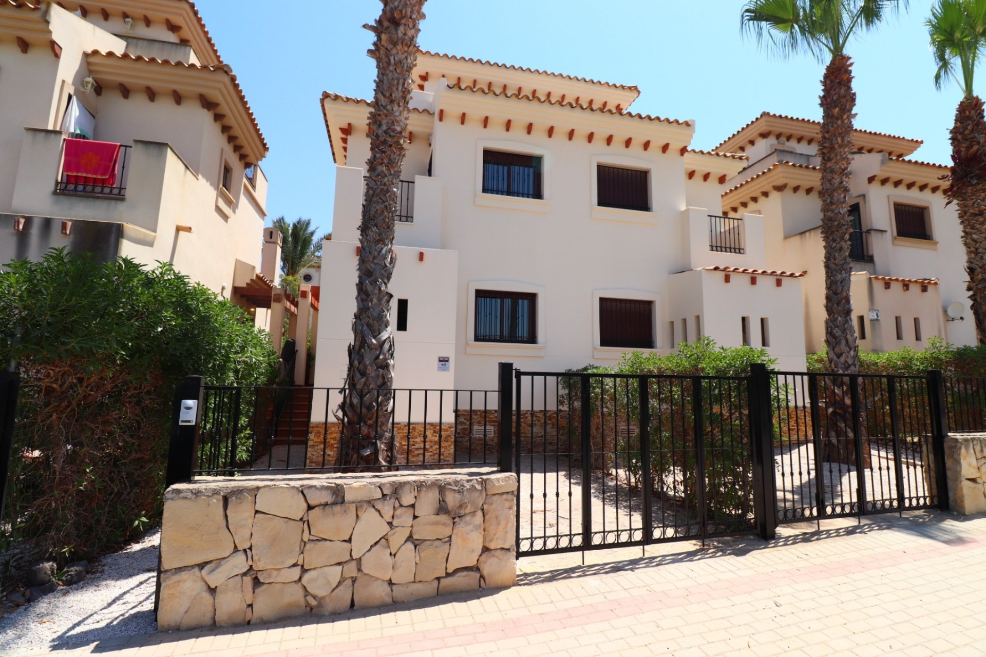 Resale - Semi-detached house / Quad -
Algorfa - La Finca Golf Resort