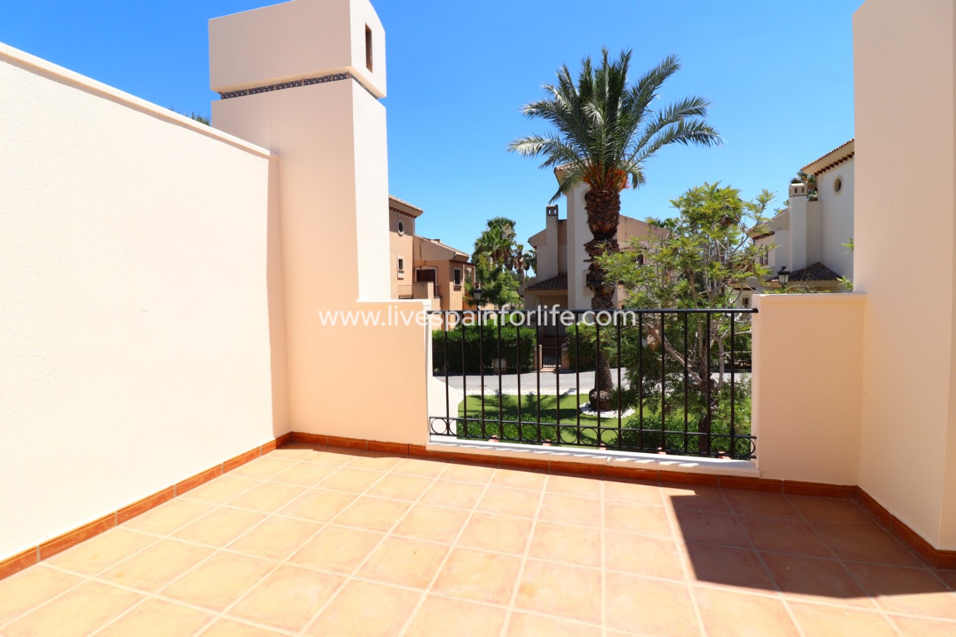 Resale - Semi-detached house / Quad -
Algorfa - La Finca Golf