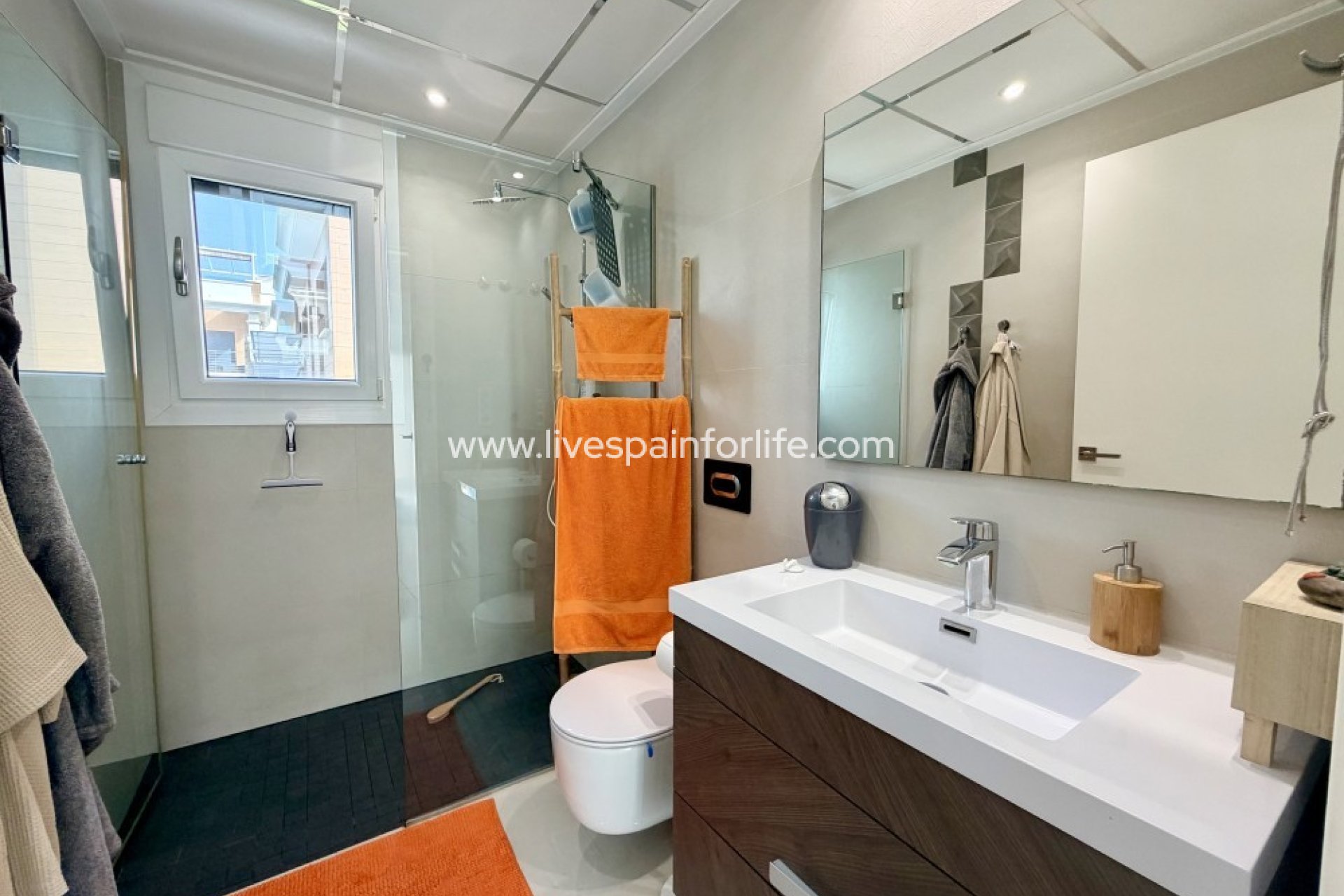 Resale - Semi-detached house / Quad -
Ciudad Quesada