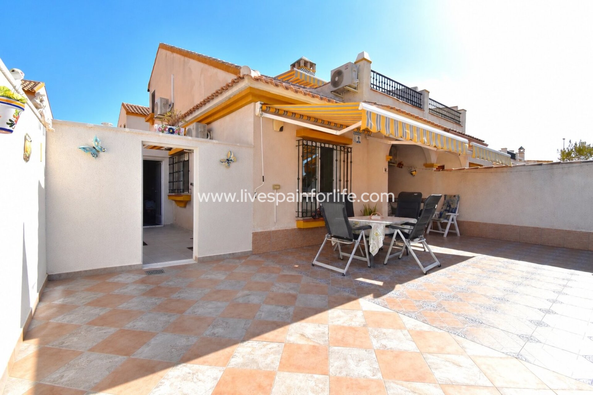 Resale - Semi-detached house / Quad -
Orihuela Costa - La Zenia