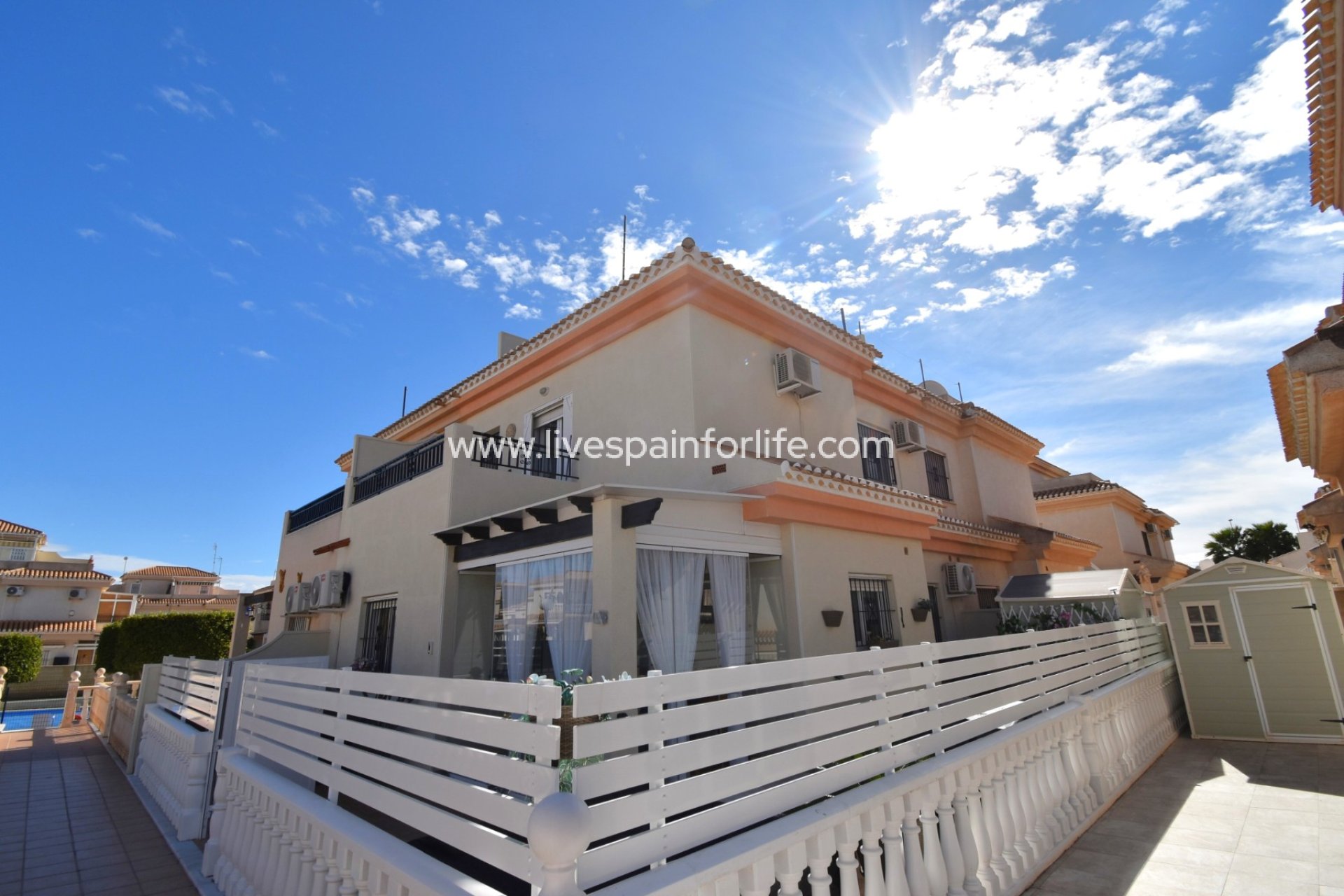 Resale - Semi-detached house / Quad -
Orihuela Costa - Playa Flamenca