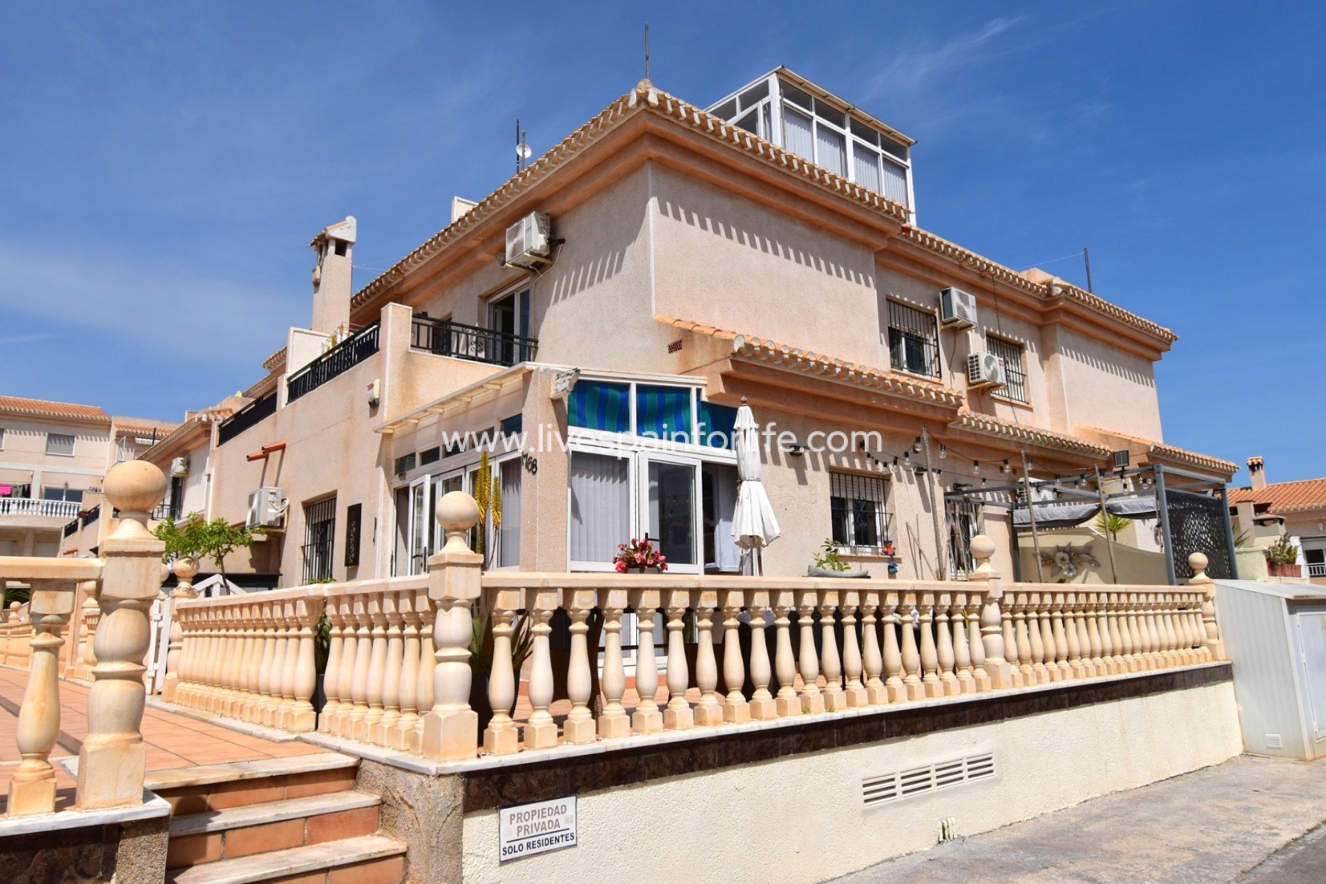 Resale - Semi-detached house / Quad -
Orihuela Costa - Playa Flamenca