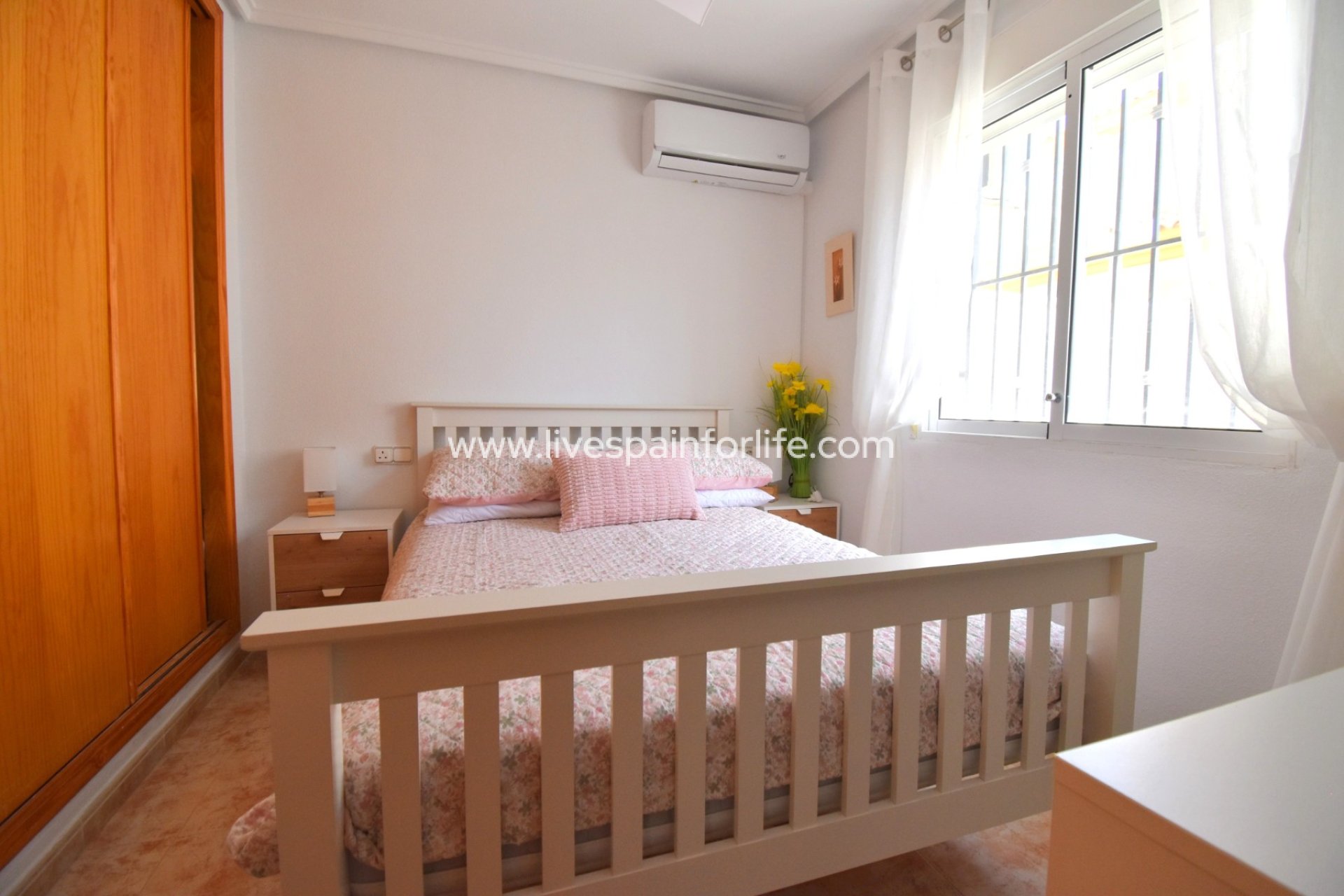 Resale - Semi-detached house / Quad -
Orihuela Costa - Playa Flamenca