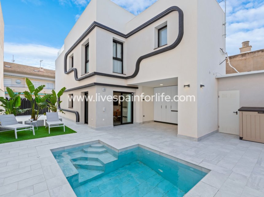 Resale - Semi-detached house / Quad -
Torre de la Horadada - La Torre De La Horadada