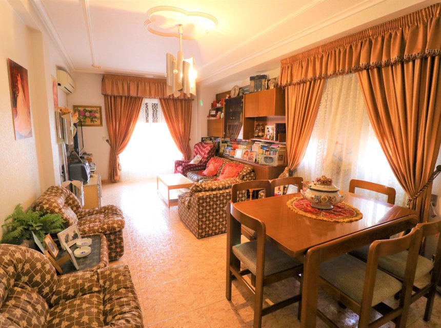 Resale - Town house -
Albatera