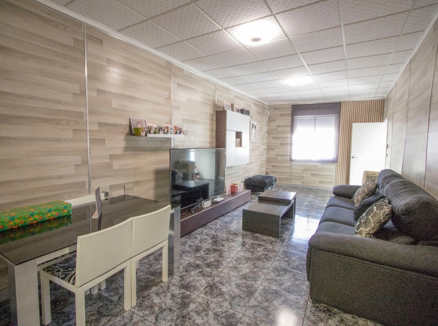 Resale - Town house -
Albatera