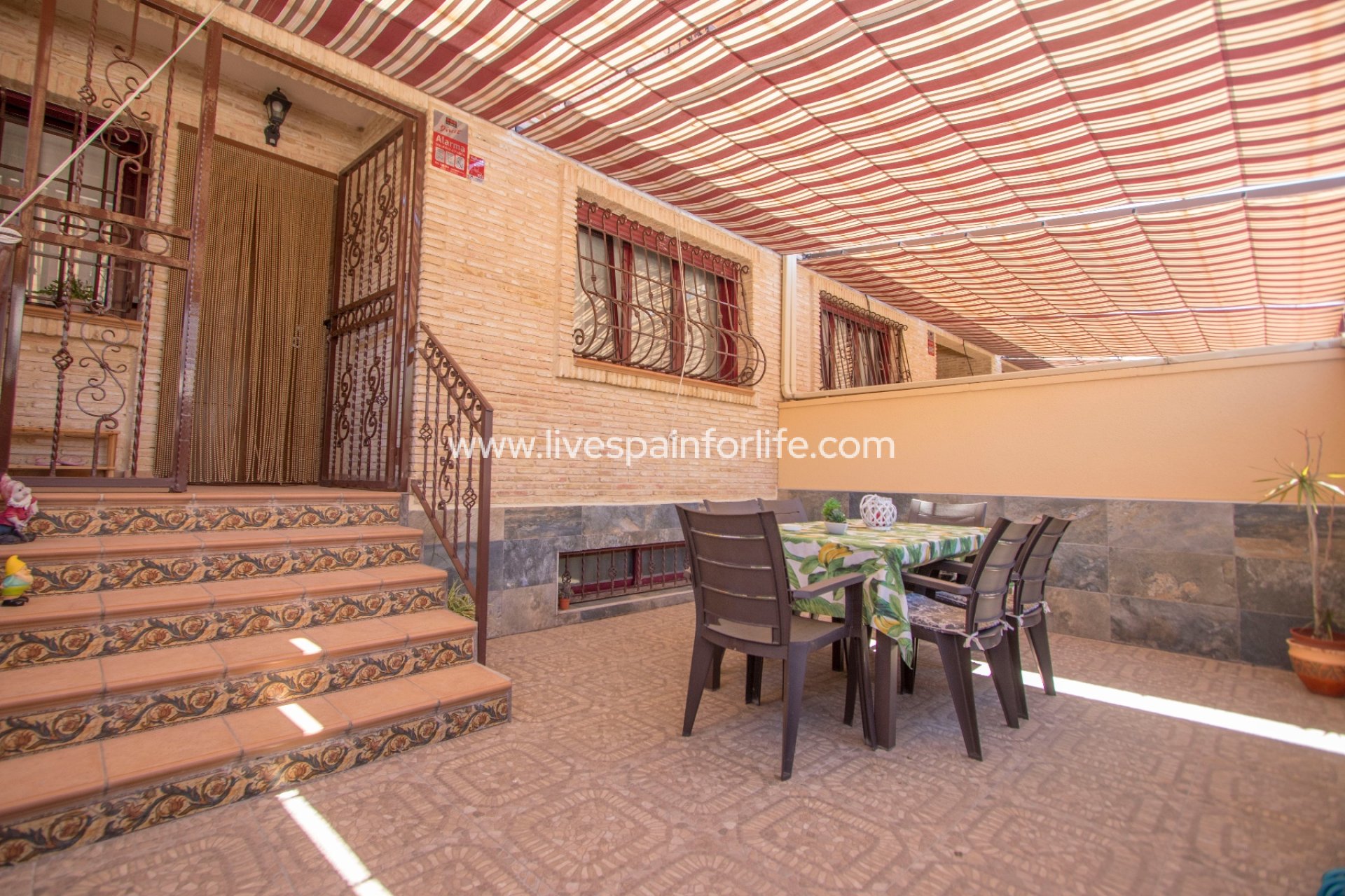 Resale - Town house -
Albatera
