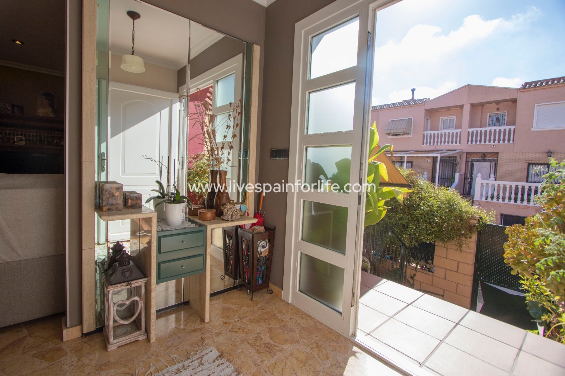 Resale - Town house -
Albatera