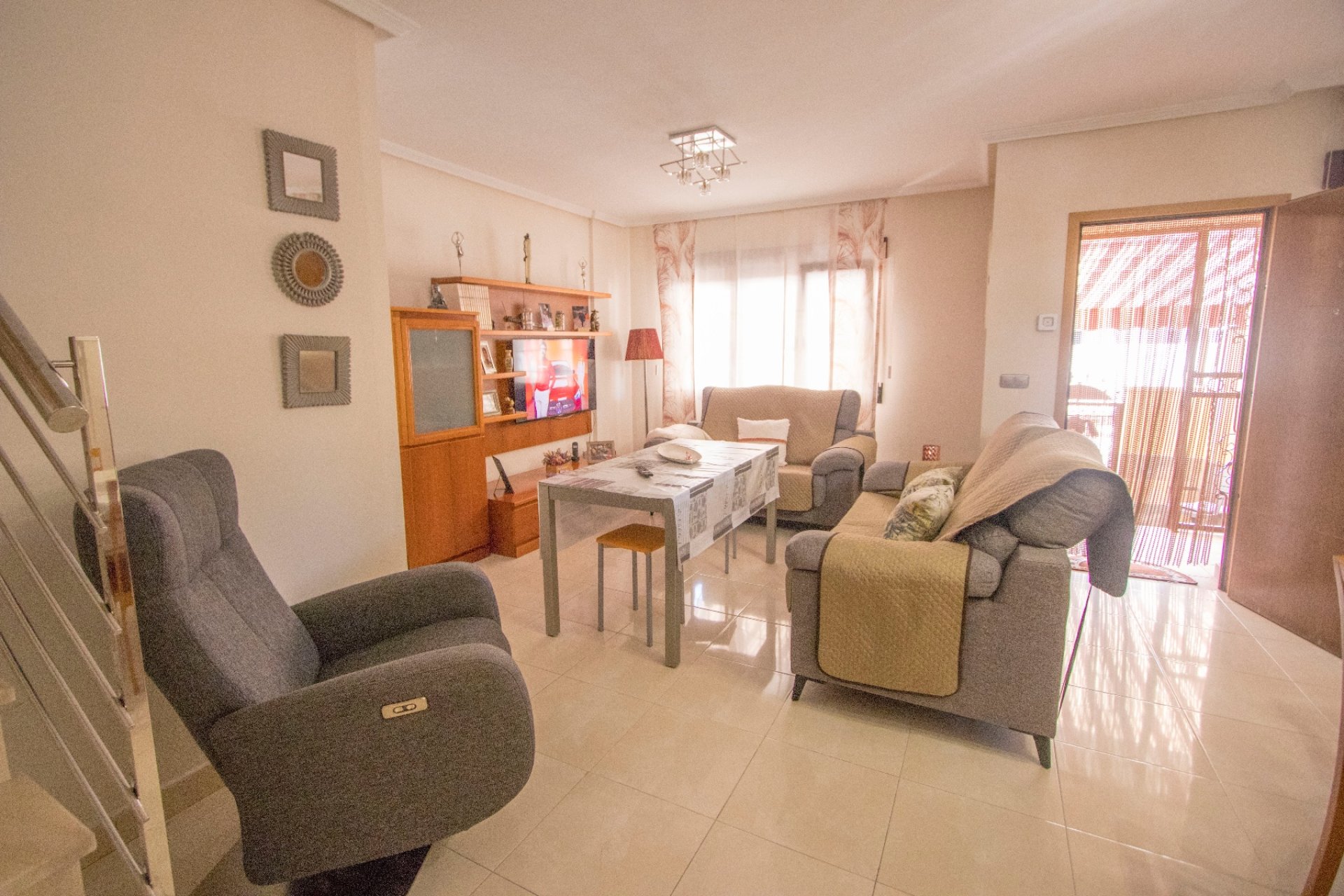 Resale - Town house -
Alicante