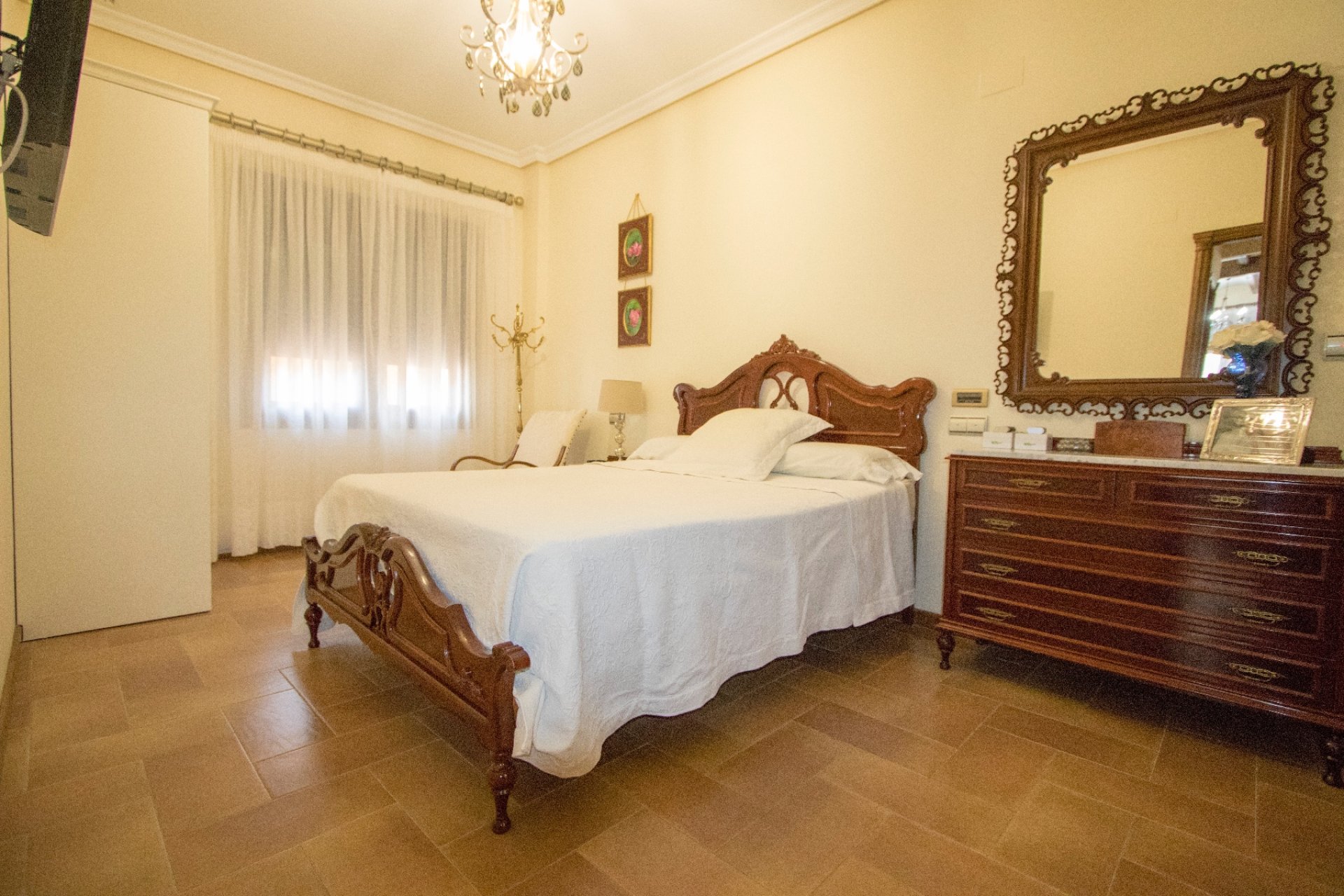 Resale - Town house -
Alicante