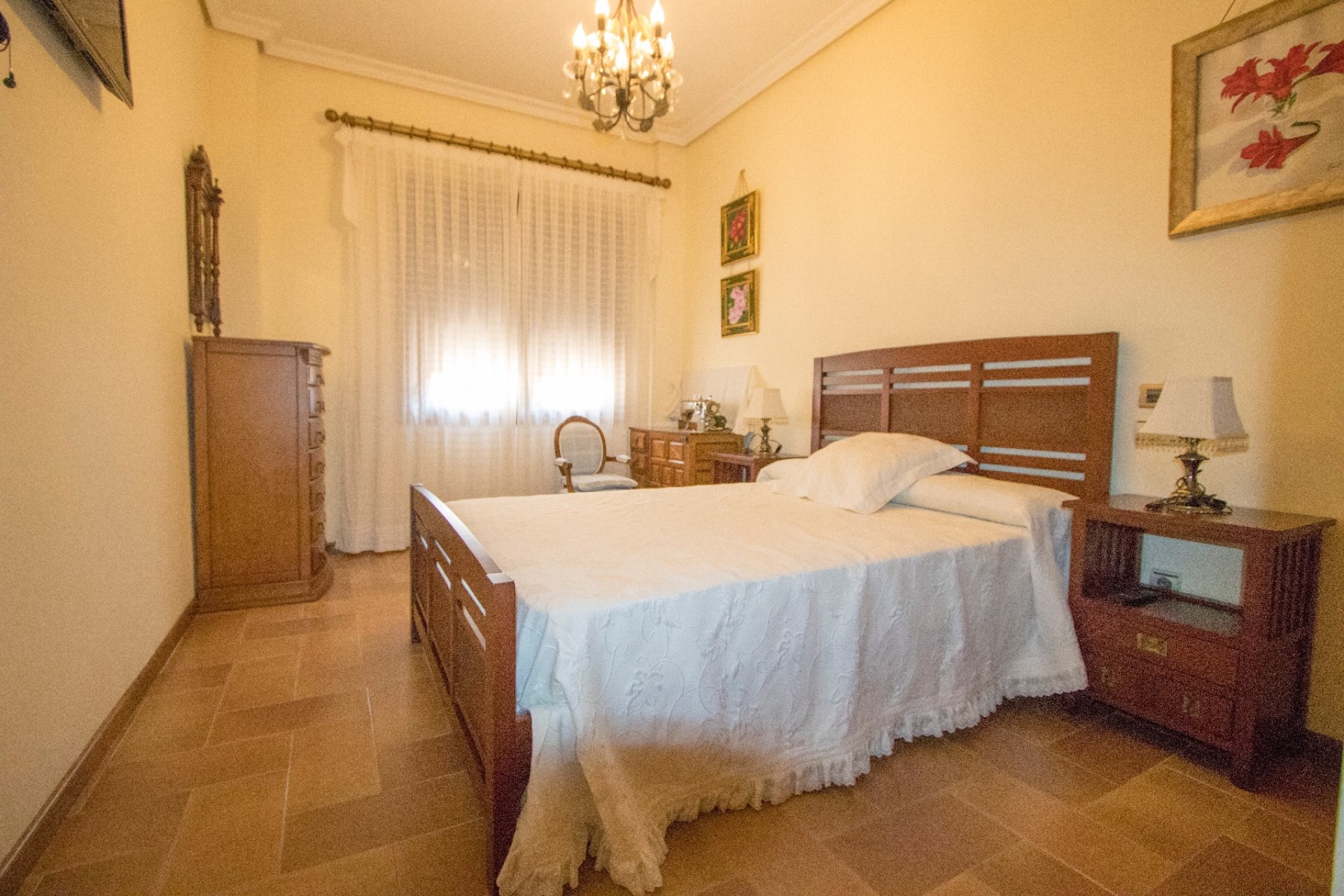 Resale - Town house -
Alicante