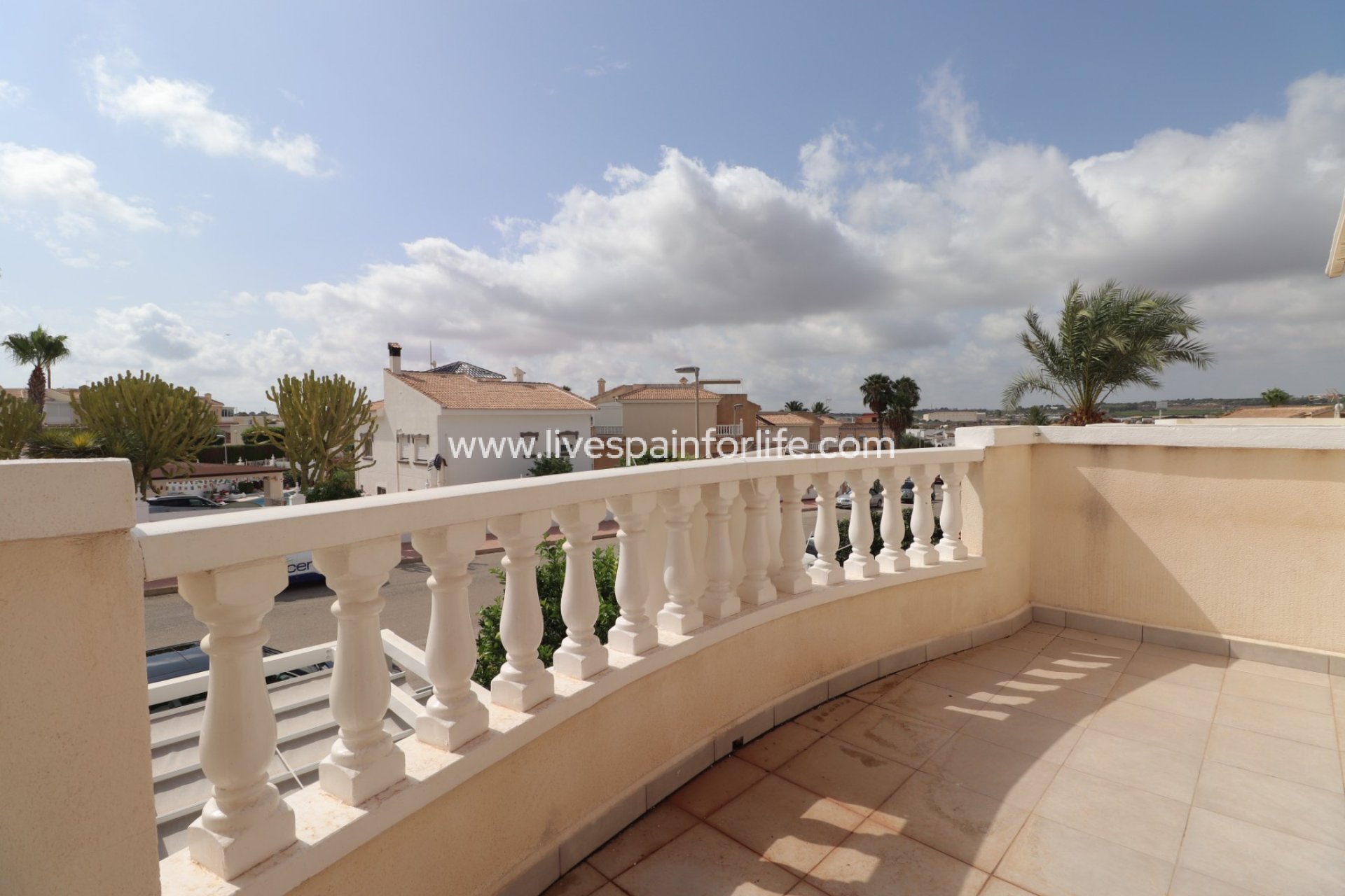 Resale - Town house -
Benijofar - Monte Azul