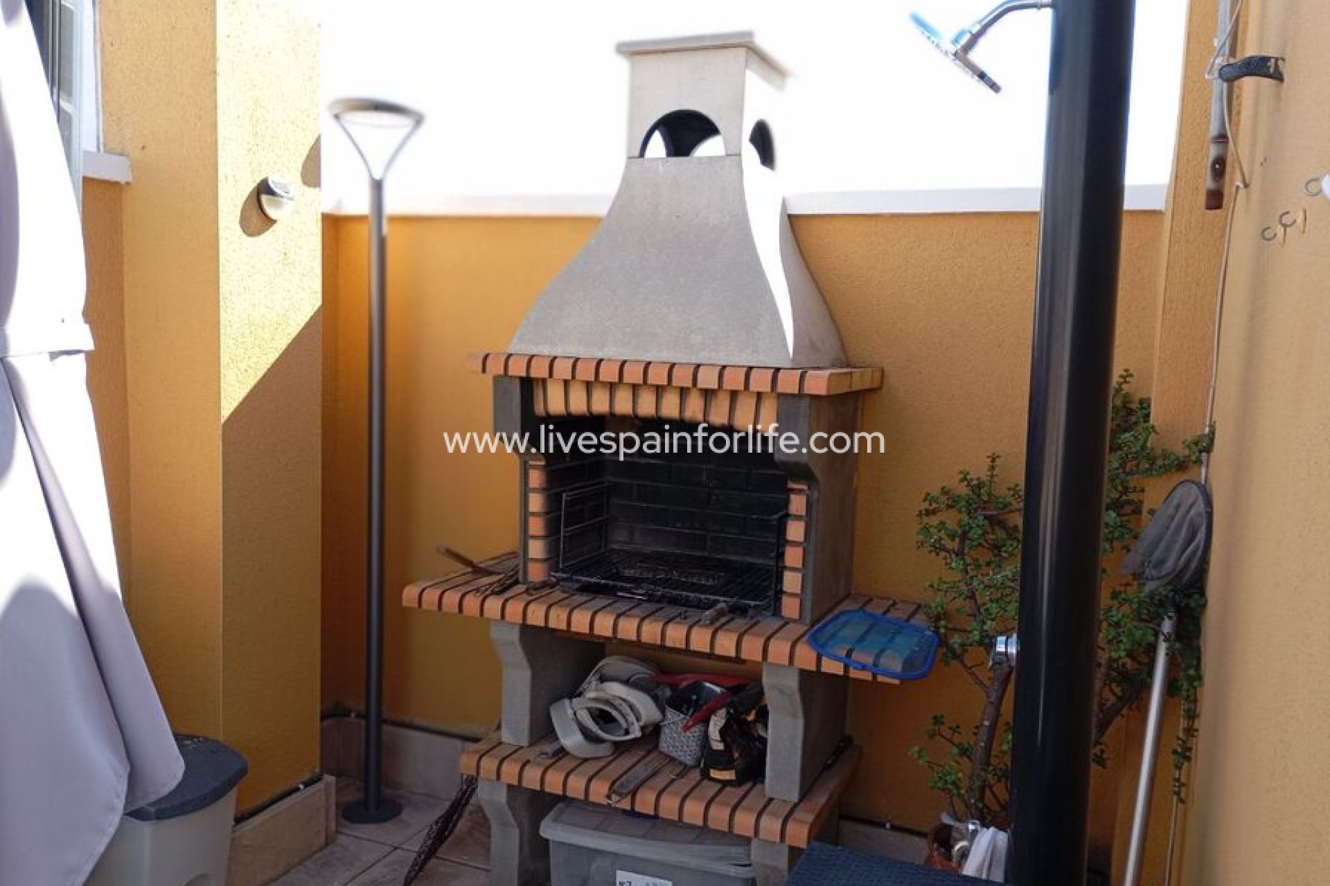 Resale - Town house -
Catral