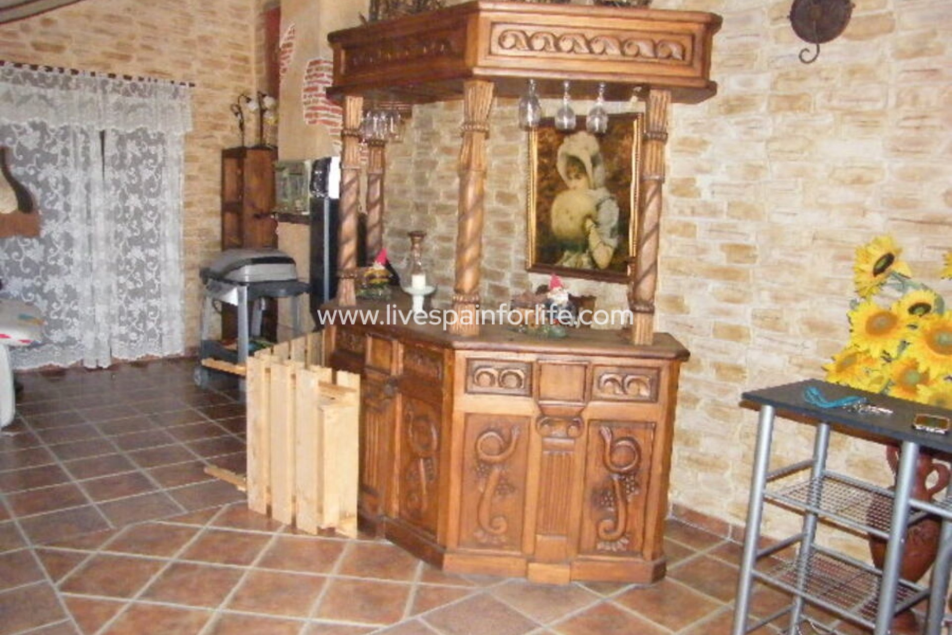 Resale - Town house -
Daya Nueva