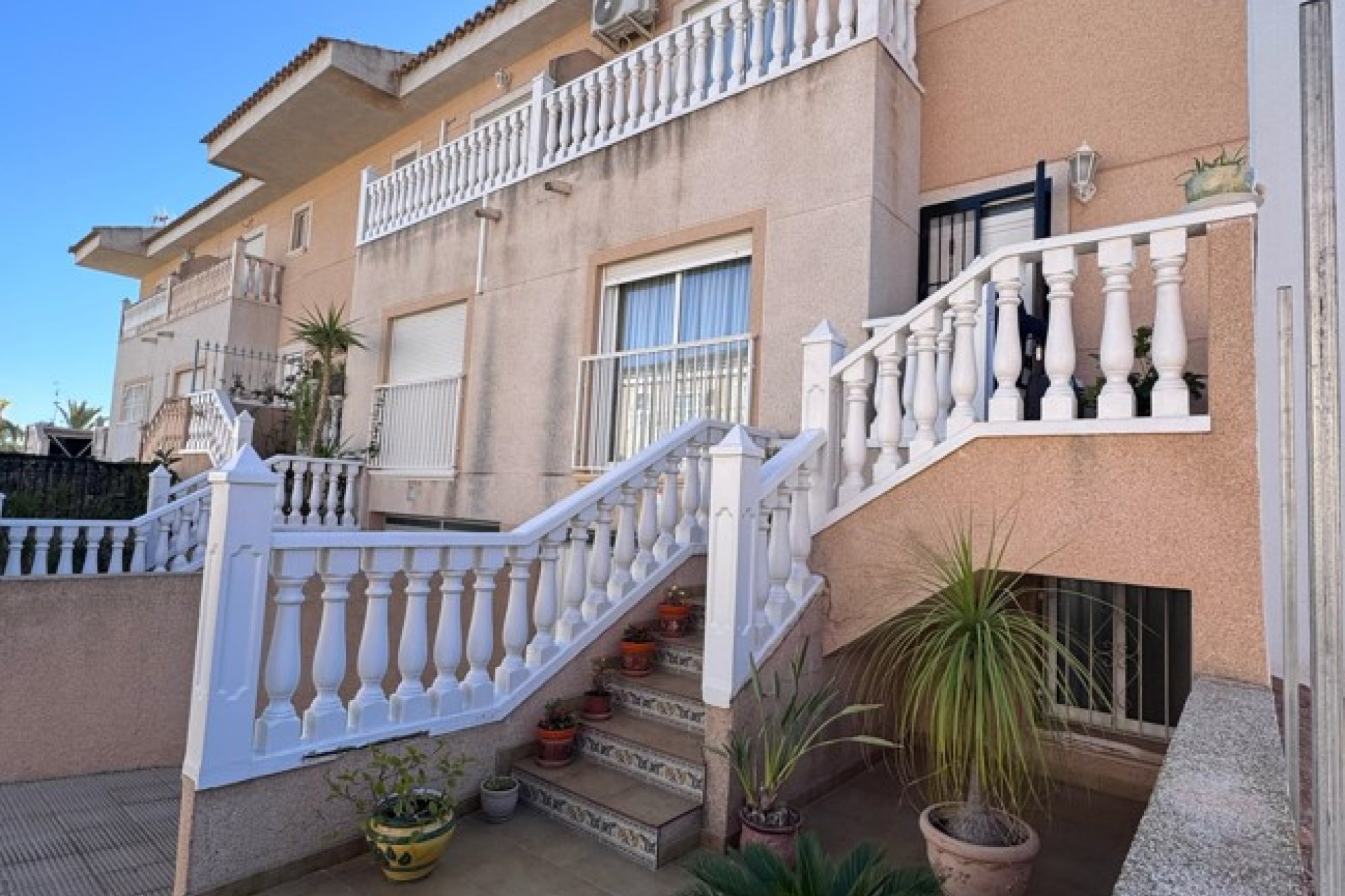 Resale - Town house -
La Murada