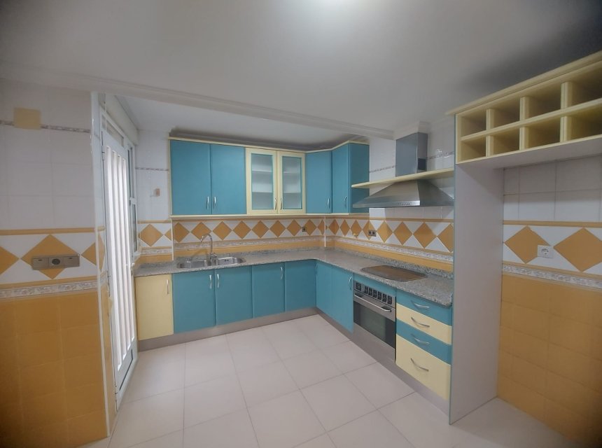 Resale - Town house -
La Murada