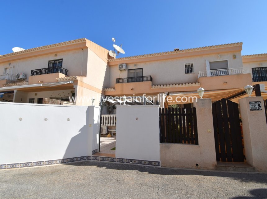 Resale - Town house -
Orihuela Costa - Playa Flamenca