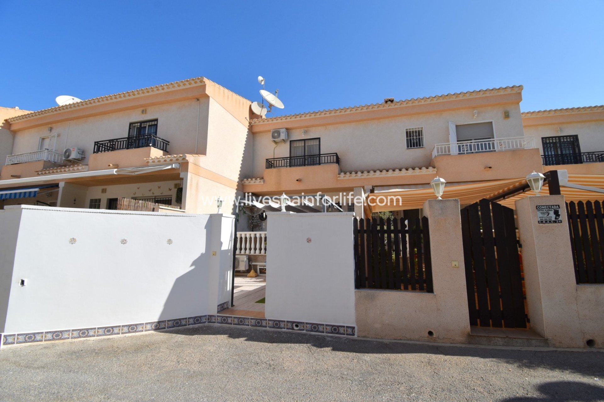 Resale - Town house -
Orihuela Costa - Playa Flamenca