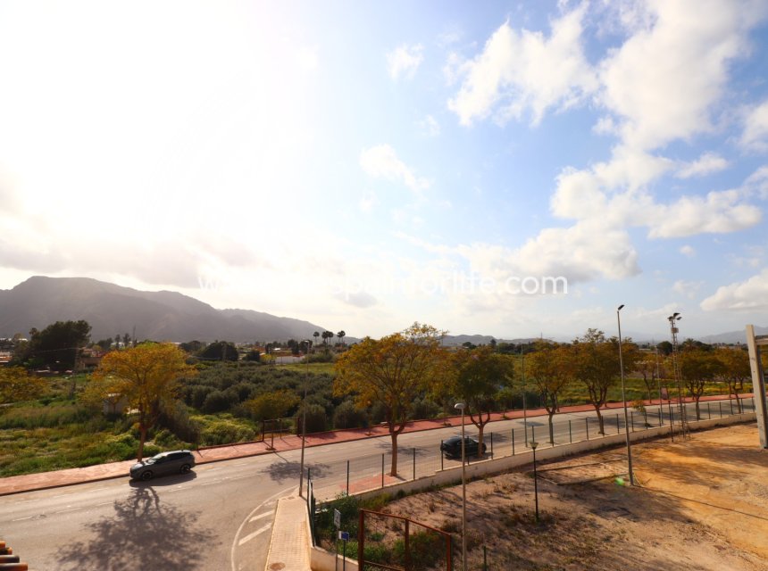 Resale - Town house -
Redovan - Redovan - Town