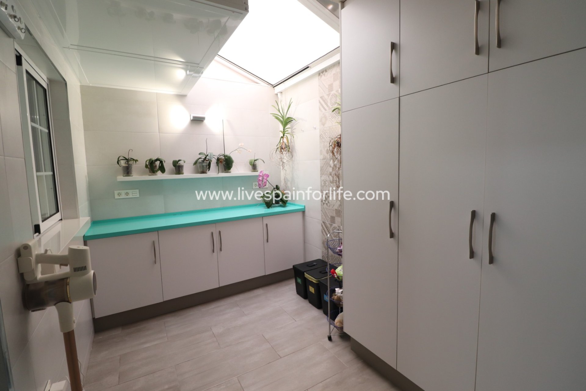 Resale - Town house -
Redovan - Redovan - Town