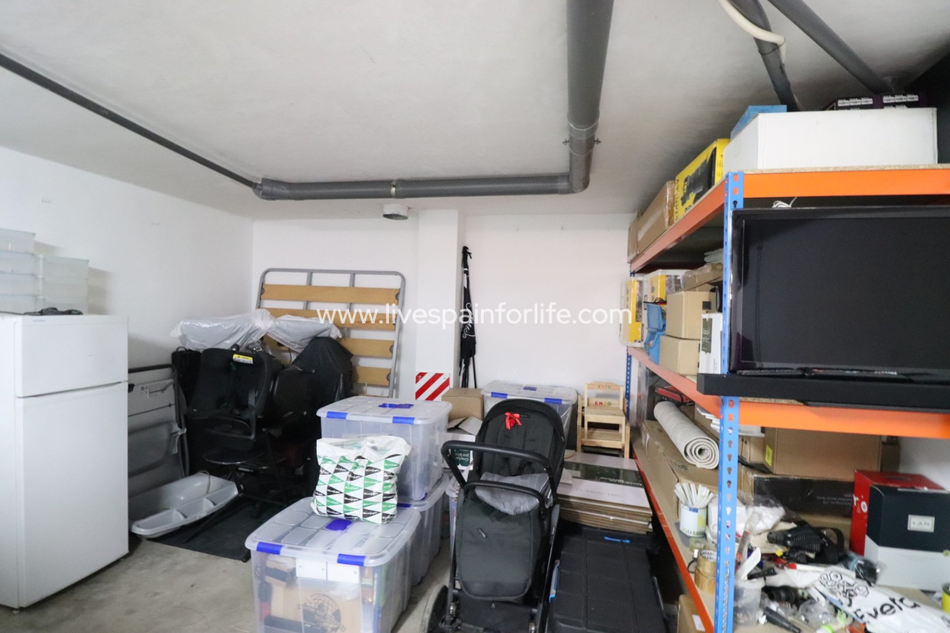 Resale - Town house -
Redovan - Redovan - Town