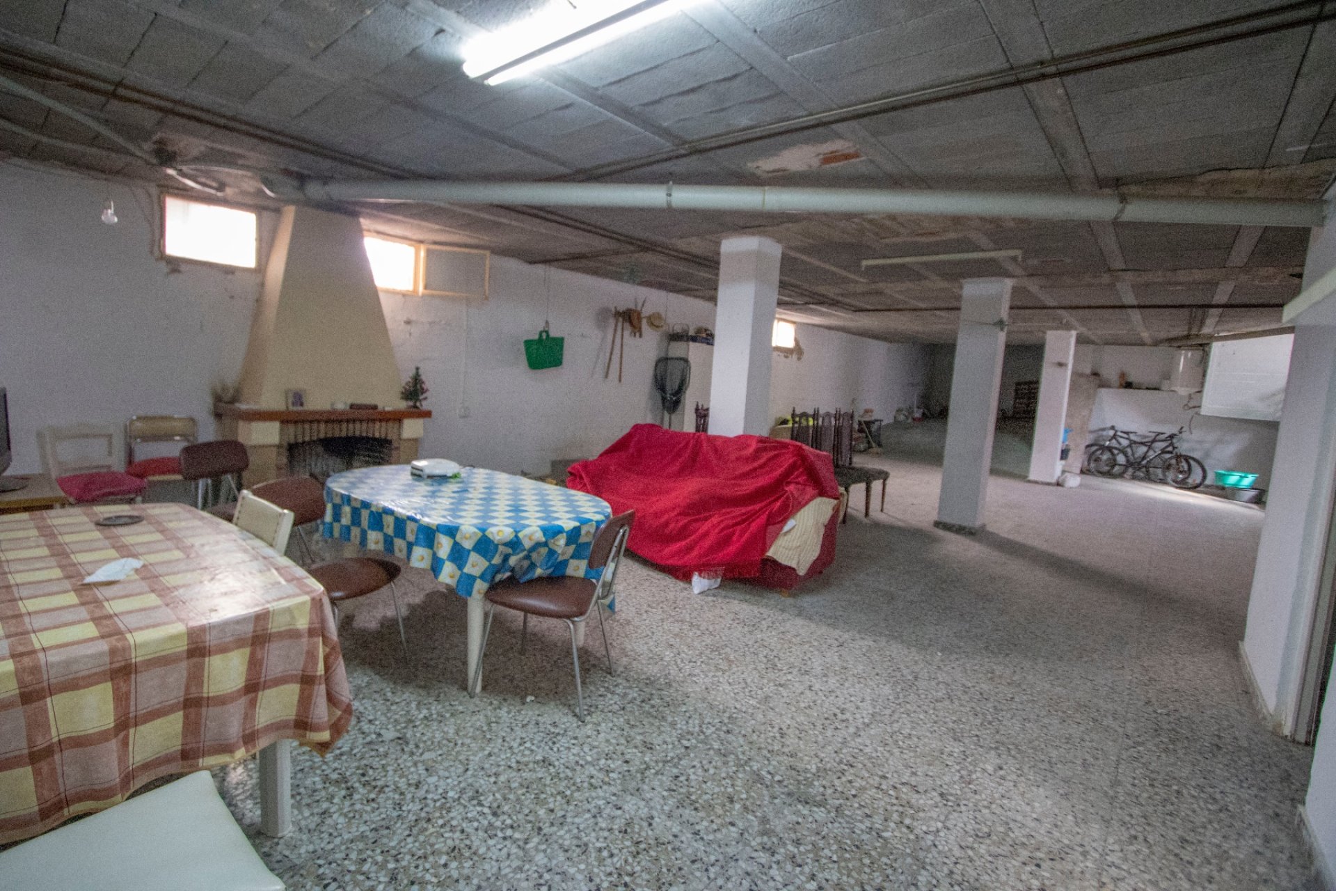 Resale - Town house -
Redovan