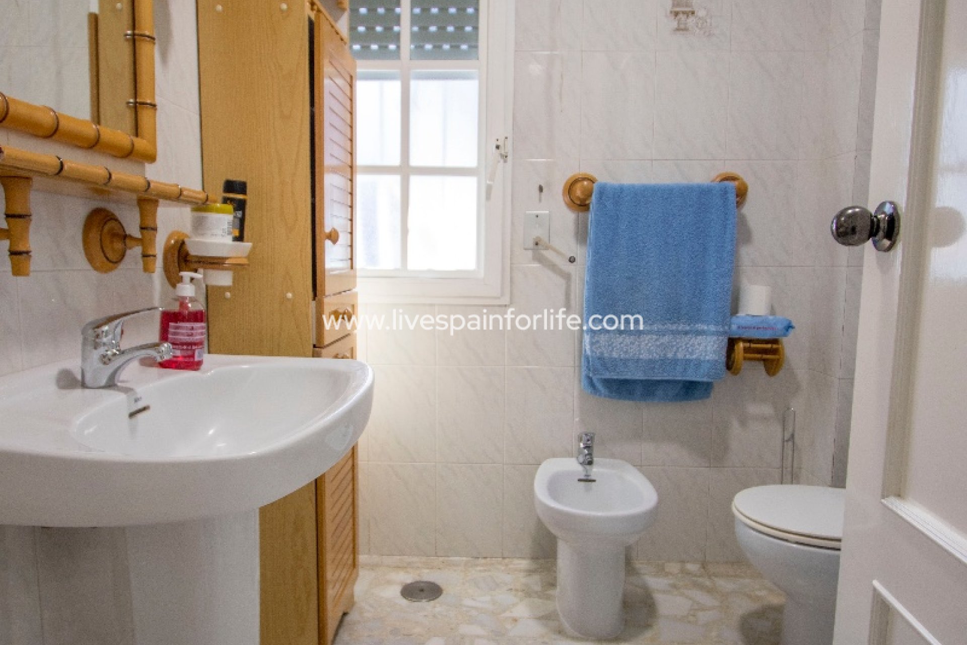 Resale - Town house -
Redovan