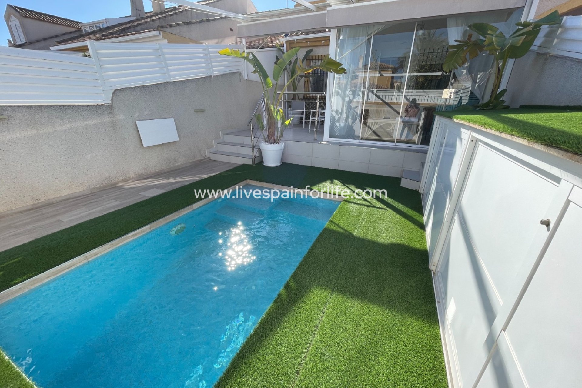 Resale - Town house -
Torre de la Horadada - La Torre De La Horadada