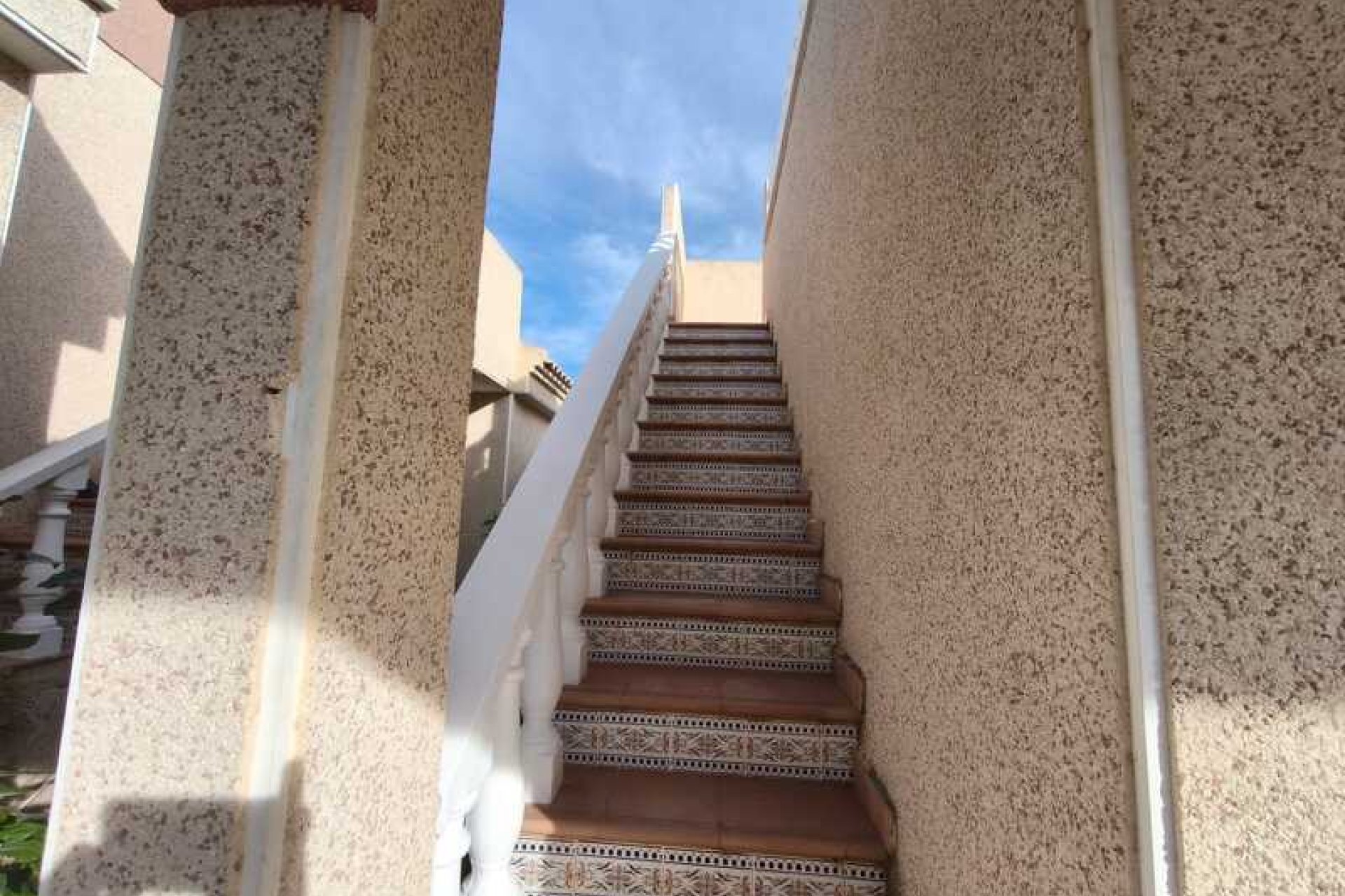 Resale - Villa (detached) -
Algorfa - Castillo De Montemar