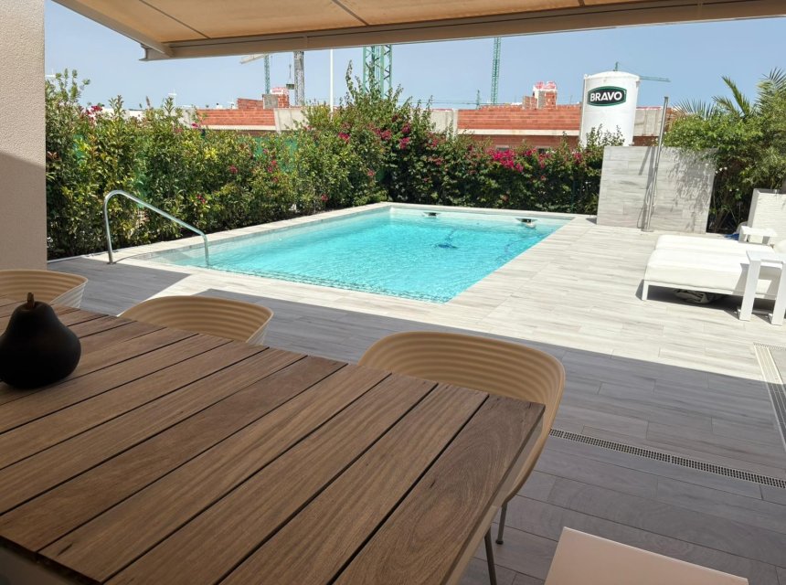 Resale - Villa (detached) -
Algorfa - La Finca Golf