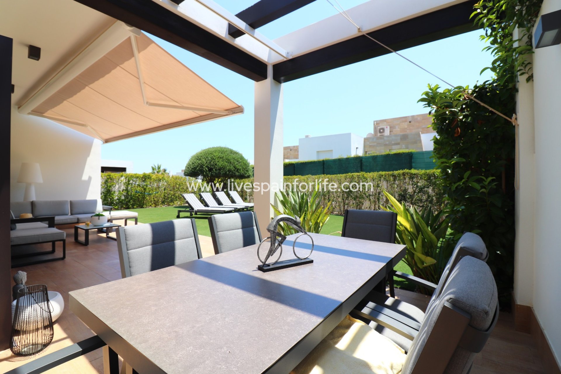 Resale - Villa (detached) -
Algorfa - La Finca Golf