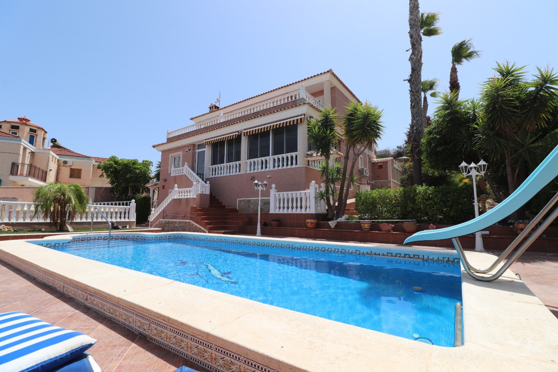 Resale - Villa (detached) -
Algorfa - Lomas de La Juliana