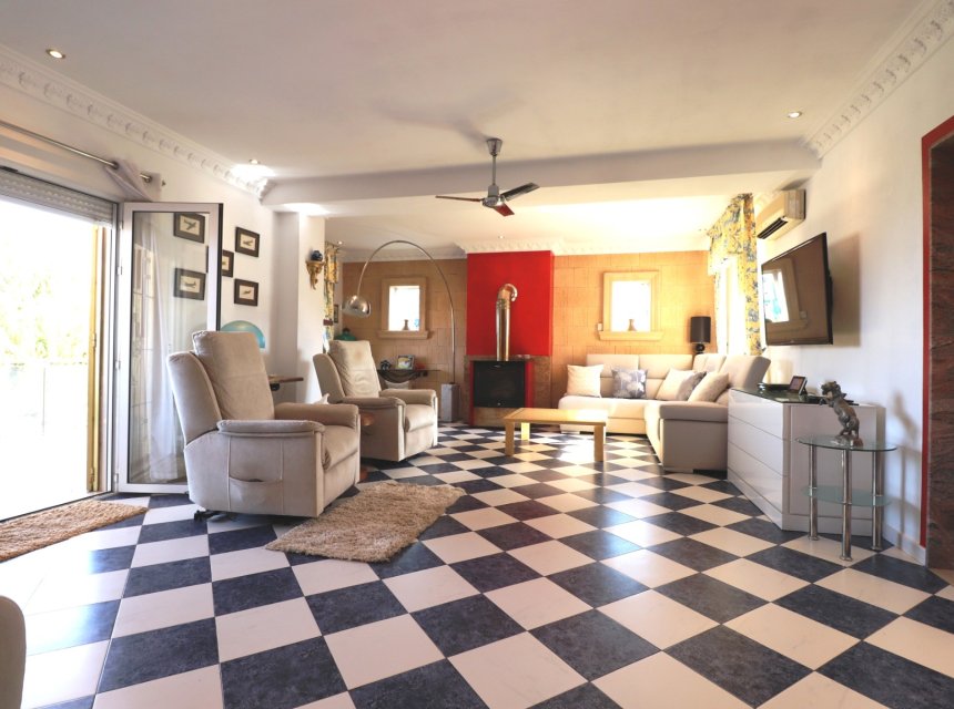 Resale - Villa (detached) -
Algorfa - Lomas de La Juliana