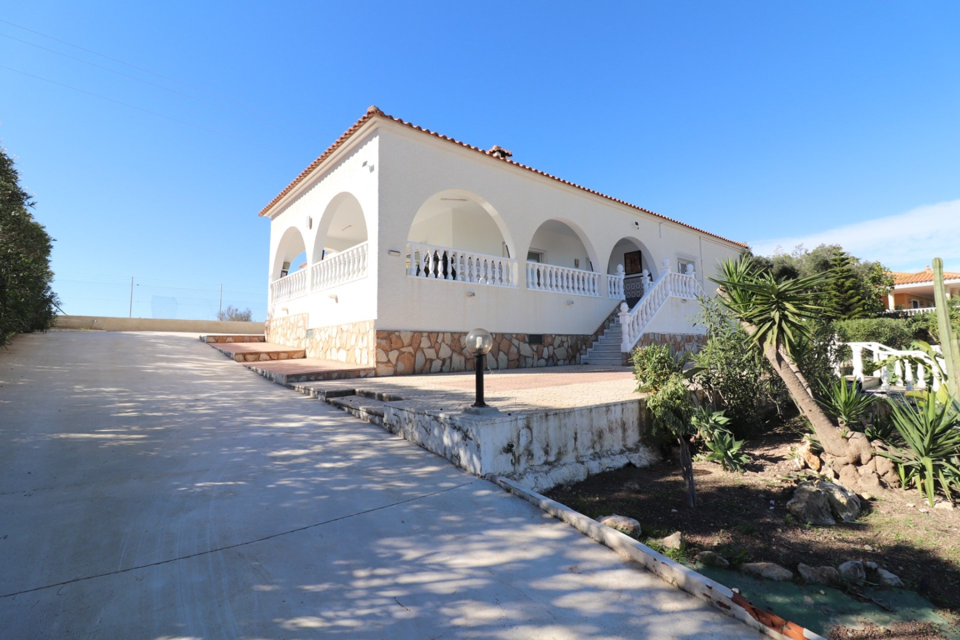 Resale - Villa (detached) -
Algorfa - Lomas de La Juliana