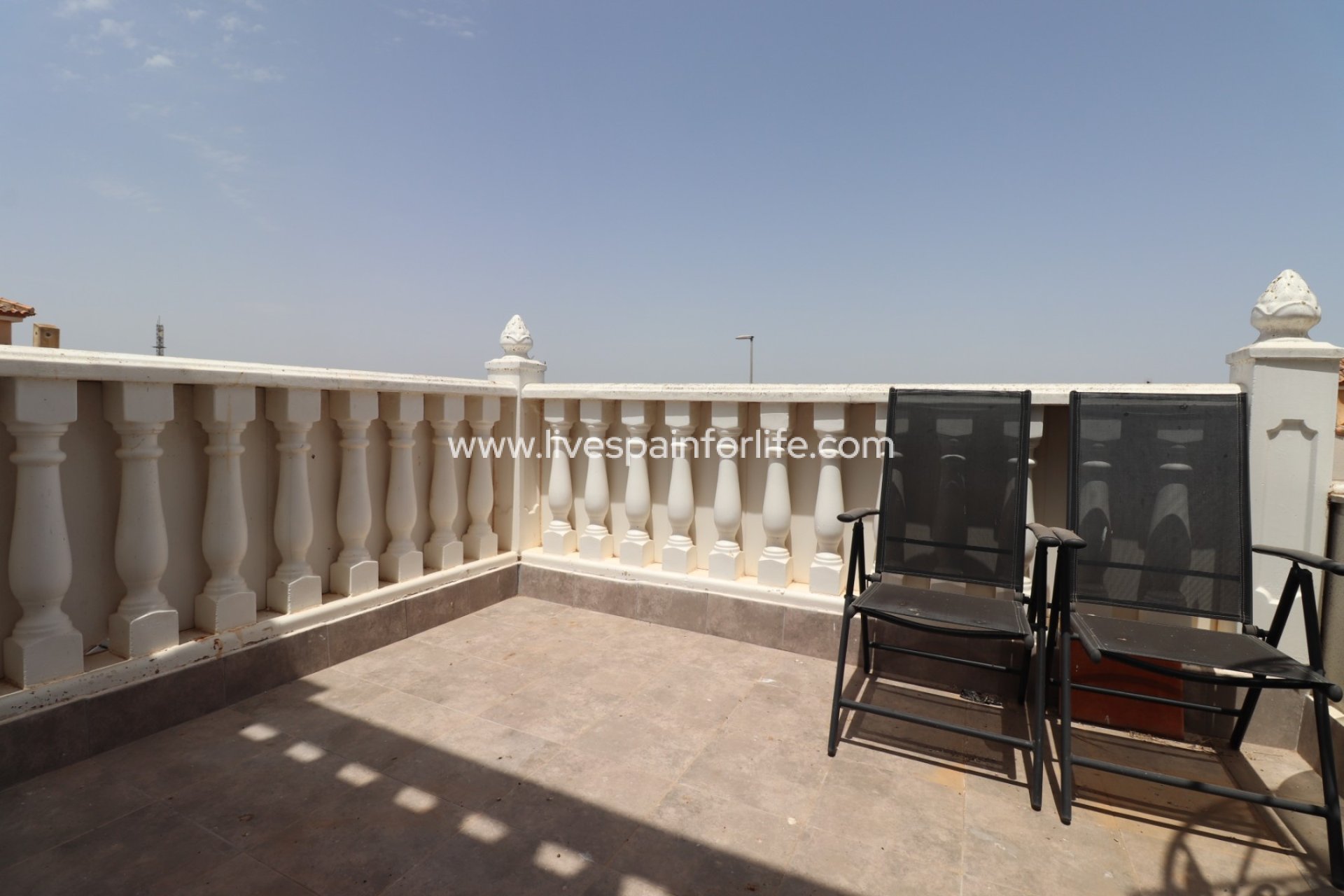 Resale - Villa (detached) -
Algorfa - Montebello